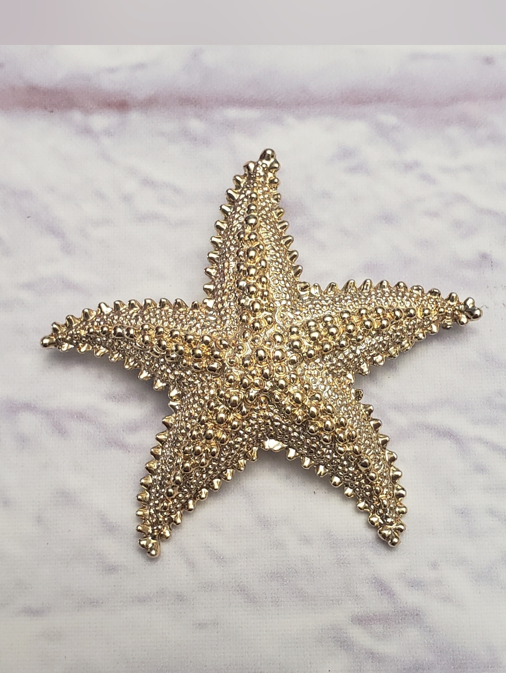 STARFISH Goldtone Brooch Classic Beach Ocean Jewelry
